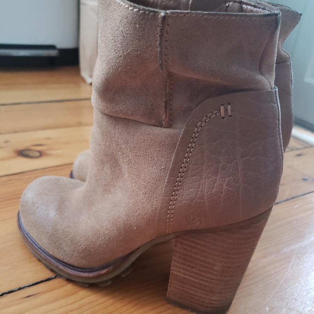 Sam Edelman booties 7 tan